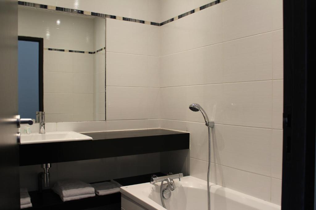 Hotel Le Domaine Des Vignes Ampuis Lyon Sud Vienne Room photo